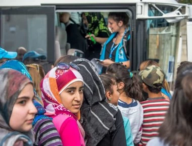 Χίος: Επίθεση στους γονείς που δεν θέλουν τα παιδιά των μουσουλμάνων παρανόμων μεταναστών στο σχολείο από ΕΛΜΕ & ΣΥΡΙΖΑ